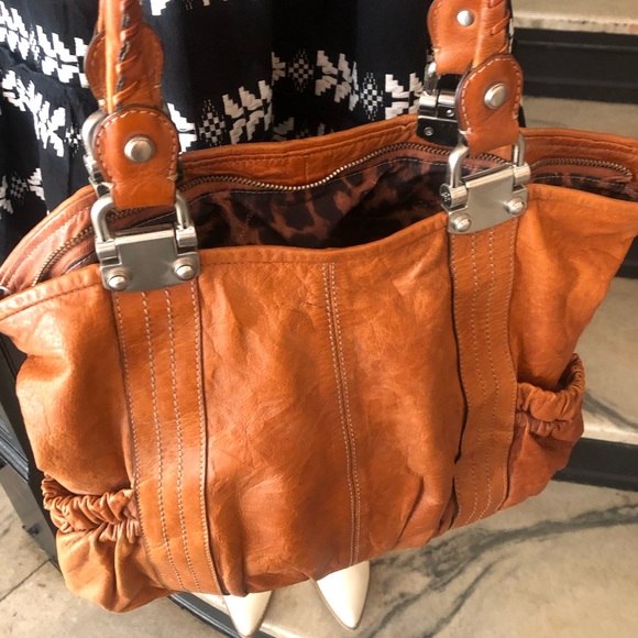 B Makowski all leather purse 👜 - Picture 3 of 10